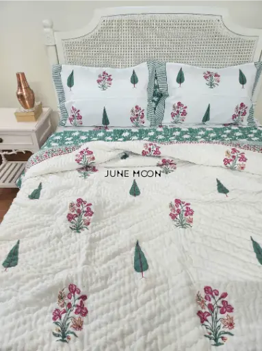 Mehjabeen - Set of Quilt & Bedsheet