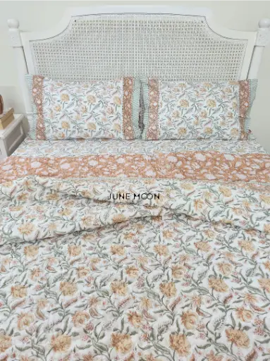 Albeli - Set of Quilt & Bedsheet