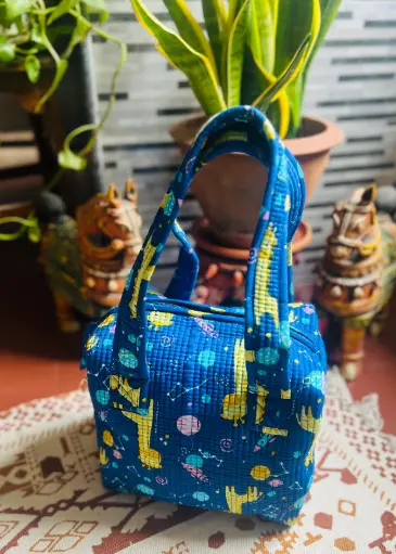 Giraffe - Multipurpose Kids Bag